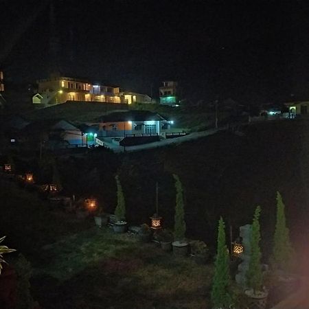 Bromo Otix Guest House エクステリア 写真